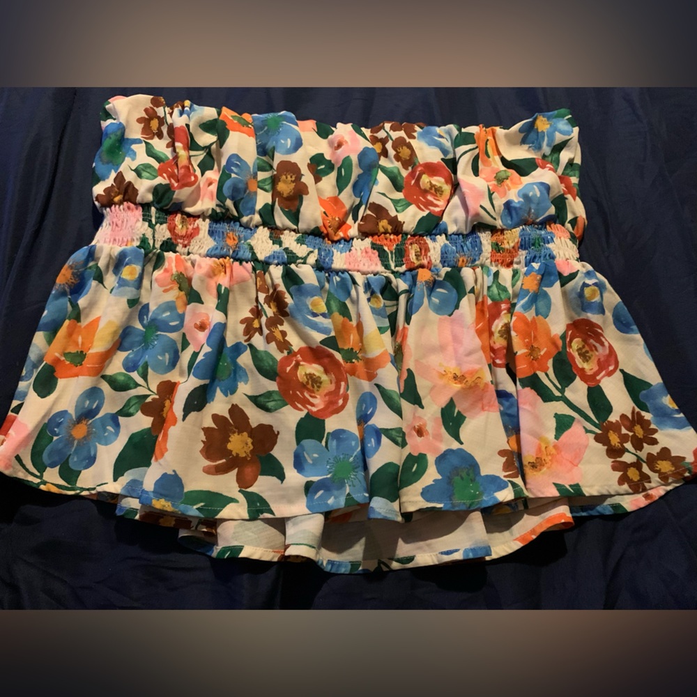SHEIN Floral colorful 3X Cropped Tube Top  flowy figure flattering